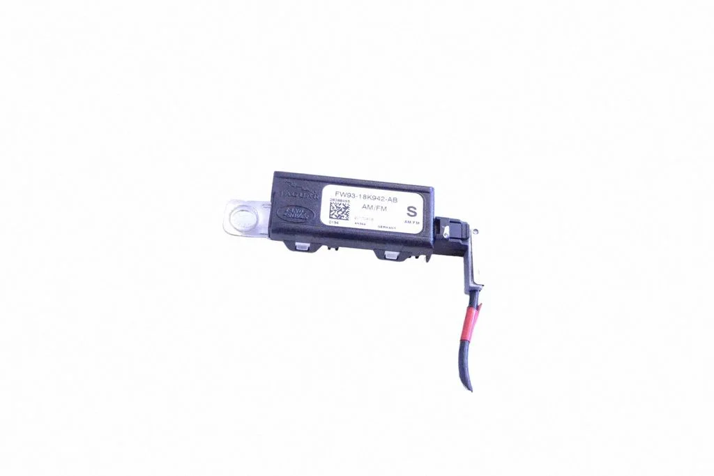 Antenas pastiprinātājs FW9315K942AB