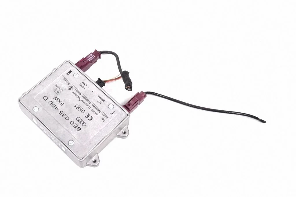 Antenas pastiprinātājs 8E0035456D