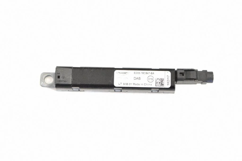 Antenas pastiprinātājs ED3318C847BA