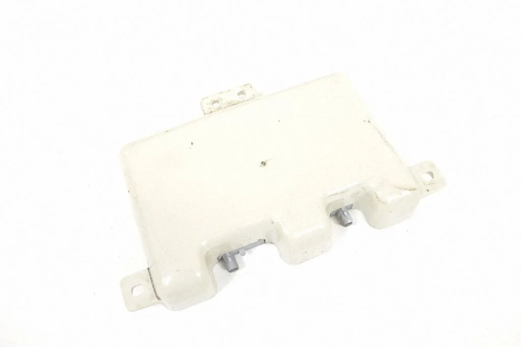 Wzmacniacz antenowy – BMW Seria 6 F12 F13 (2010-2018)