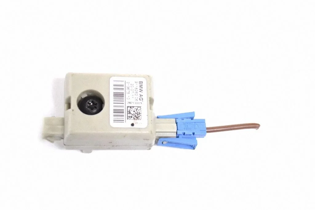 Wzmacniacz antenowy – BMW Seria 5 F10 F11 (2009-2016)
