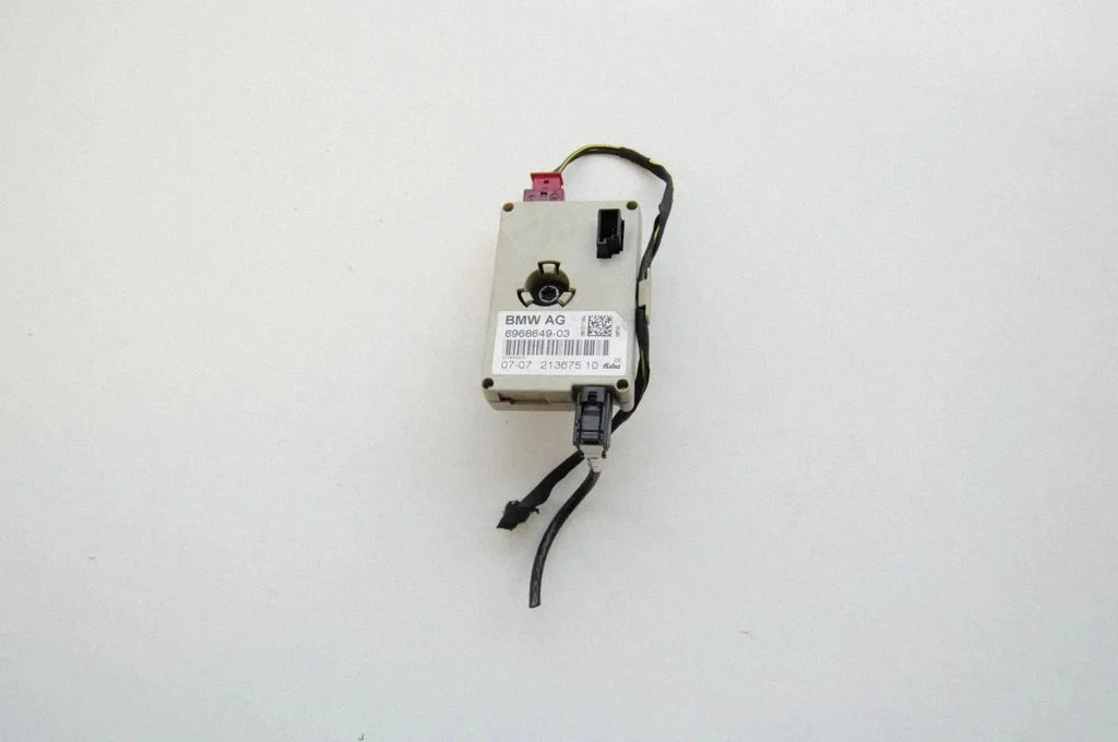 Aerial antenna amplifier – BMW 3 Series E92 E93 (2005-2014)