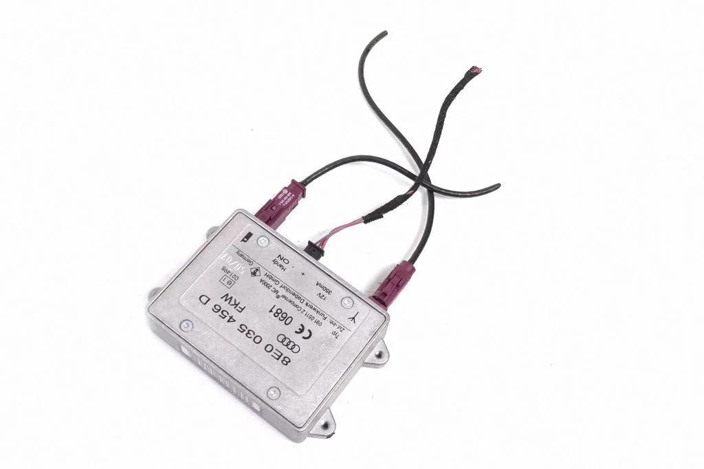 Antenas pastiprinātājs 8E0035456D