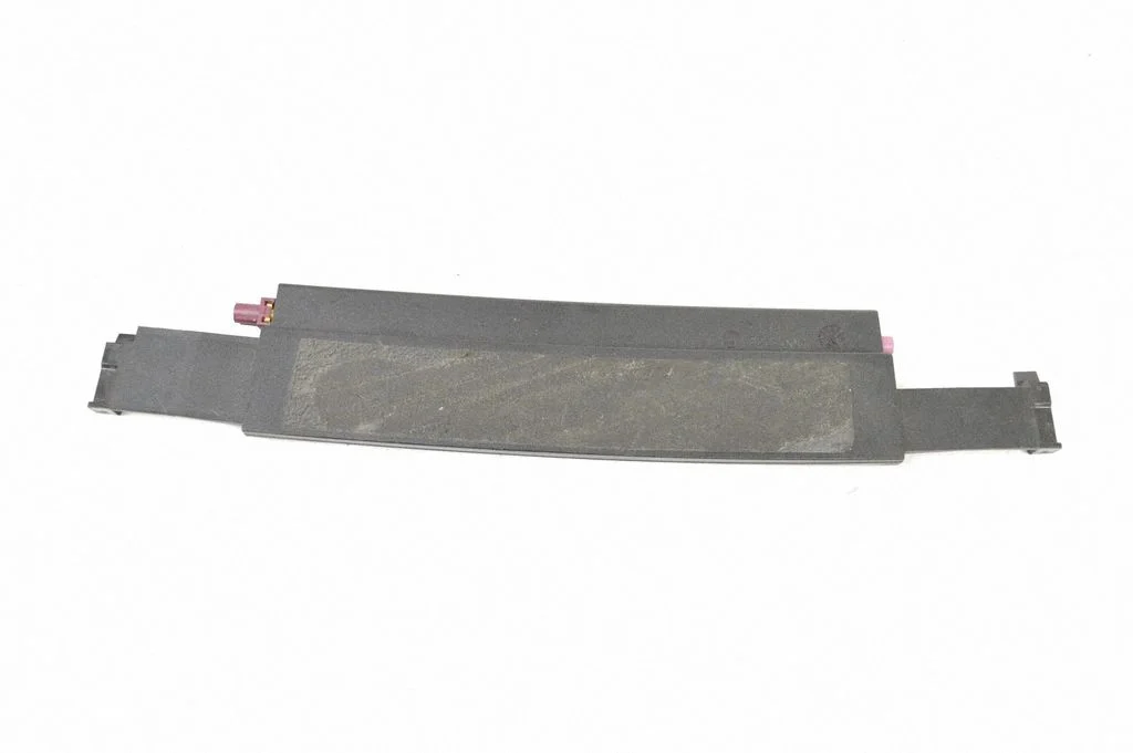 Antenas pastiprinātājs – Volkswagen Phaeton (2002-2016)