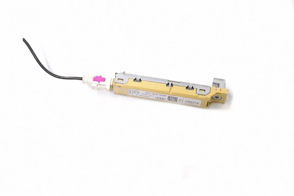 Antenas pastiprinātājs 8W5035225