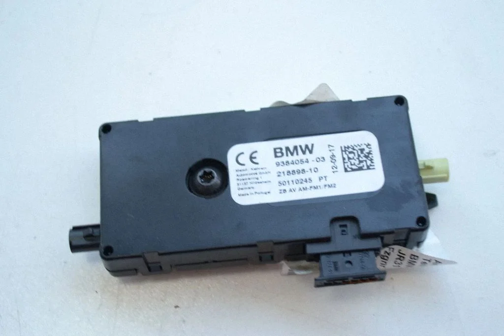 Antenas pastiprinātājs – BMW 5. sērija G30 G31 G38 (2016-)