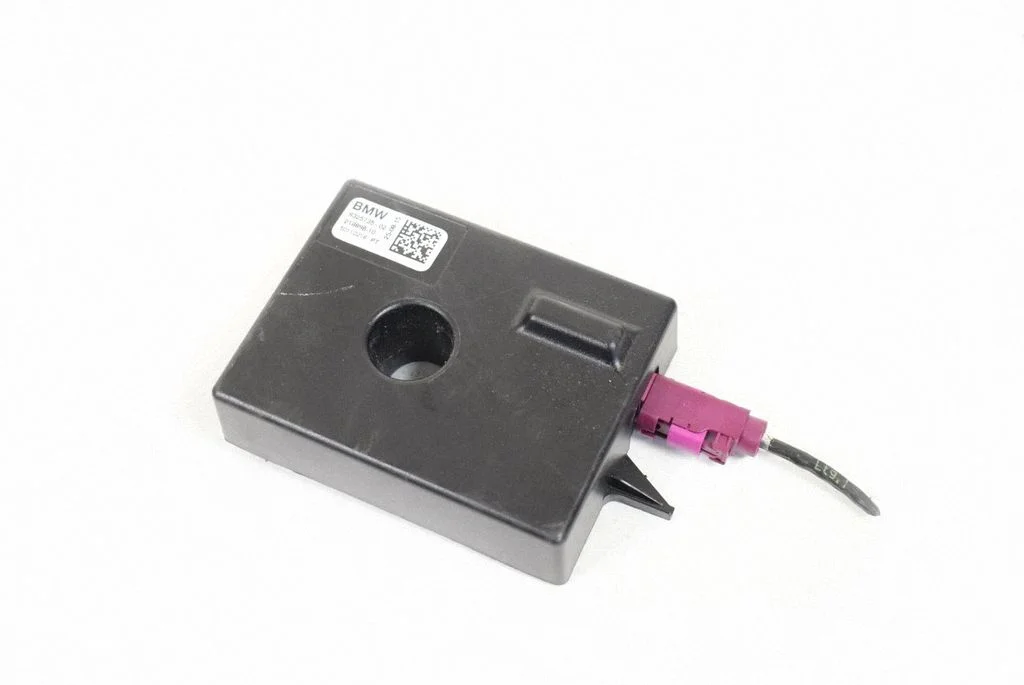 Aerial antenna amplifier – BMW 3 Series F30 F35 F31 (2012-2018)