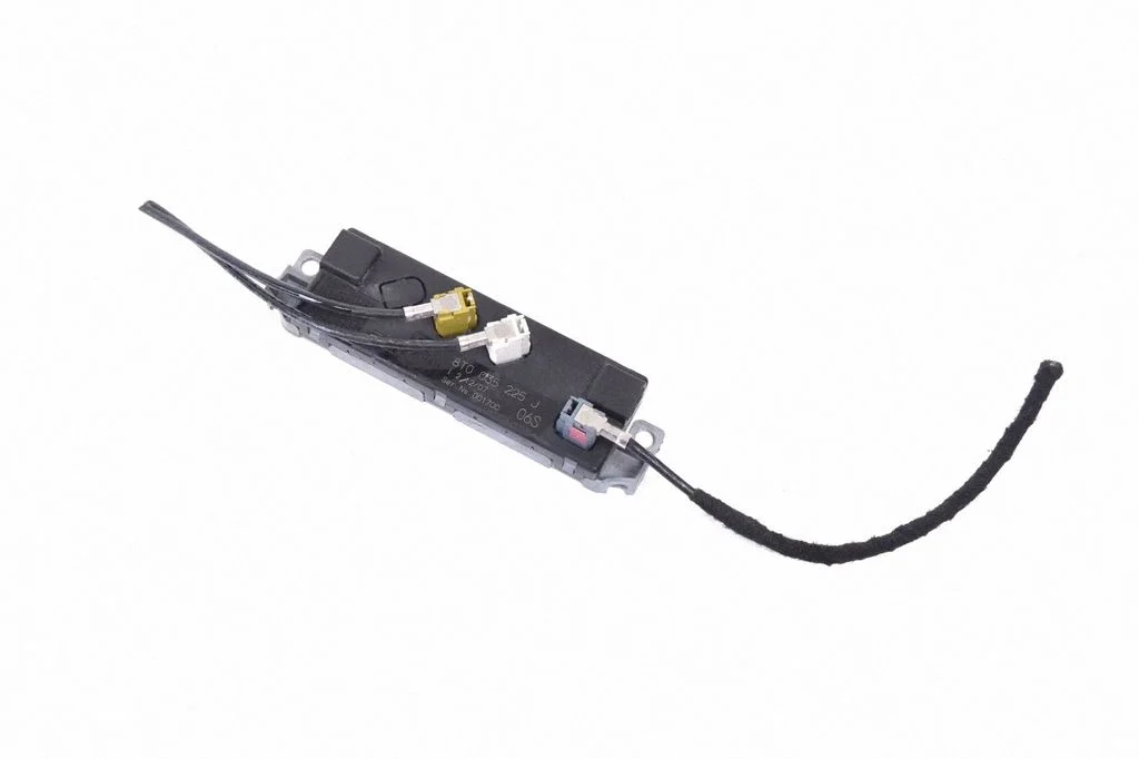 Antenni võimendi 8T0035225J