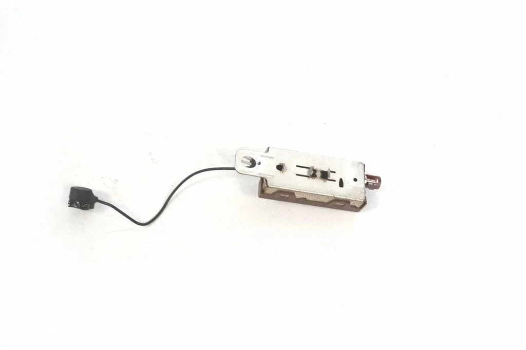 Aerial antenna amplifier – Land Rover Range Rover Evoque L538 (2011-2018)