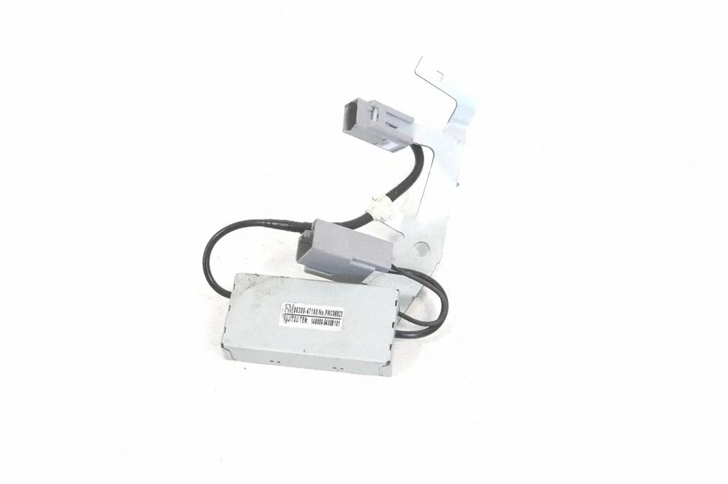 Aerial antenna amplifier – Toyota Prius (XW50) (2015-2023)