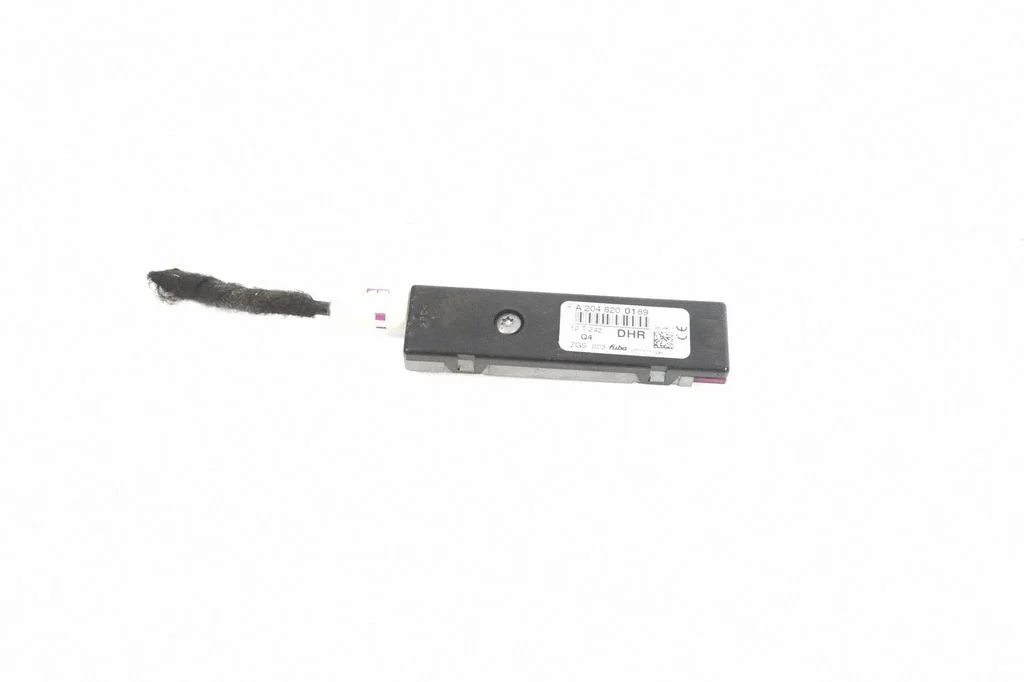 Antenas pastiprinātājs A2048200189