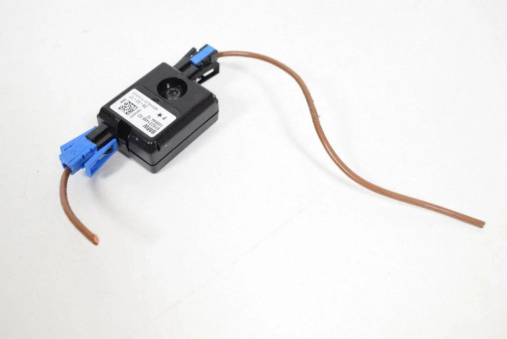 Aerial antenna amplifier – BMW 4 Series F36 Gran coupe (2014-2017)
