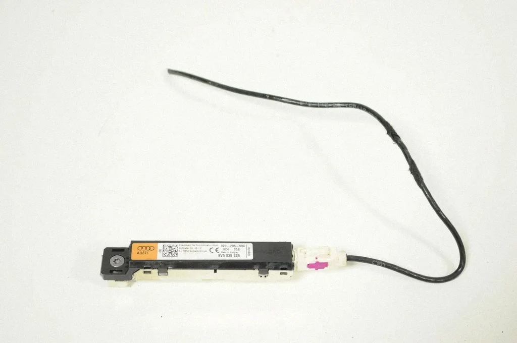 Antenas pastiprinātājs 8V5035225