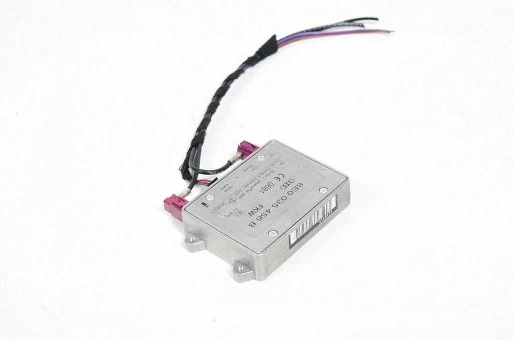 Antenas pastiprinātājs 8E0035456B
