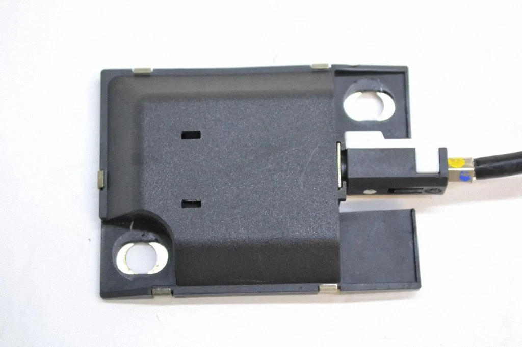 Antenas pastiprinātājs – Mercedes-Benz CLS klase C219 (2003-2011)