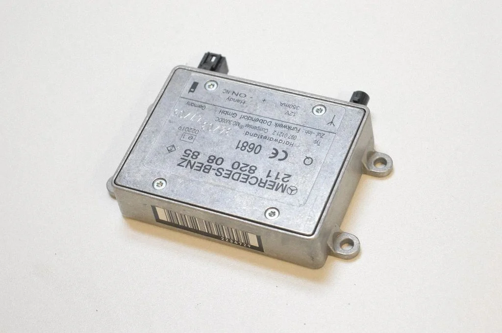 Antenas pastiprinātājs – Mercedes-Benz CLS klase C219 (2003-2011)