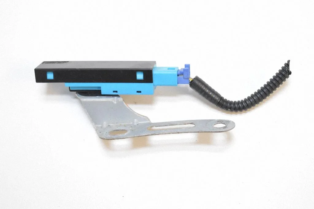 Aerial antenna amplifier – Lexus IS 220D-250-350 (2006-2013)