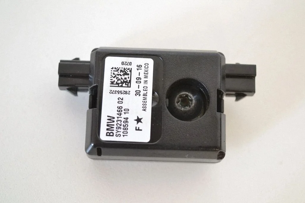 Aerial antenna amplifier – BMW i3 (2013-)