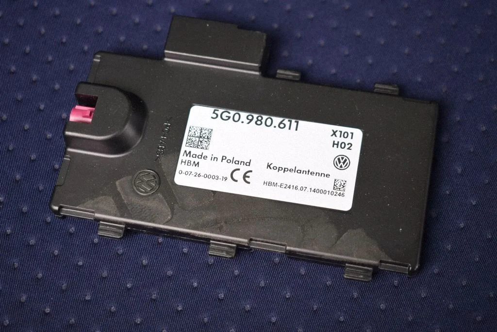 Antenas pastiprinātājs – Volkswagen Passat CC (2008-2016)