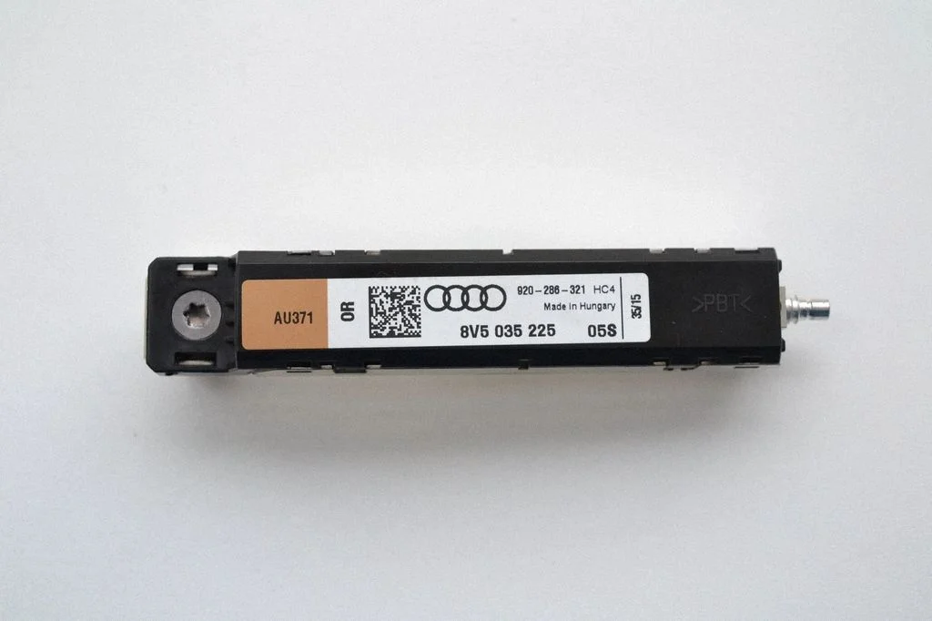 Antenas pastiprinātājs – Audi A3 S3 8V (2013-2019)