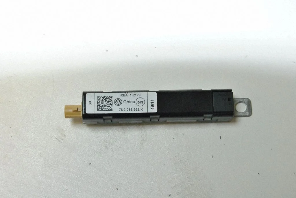 Aerial antenna amplifier – Volkswagen Sharan (2011-)