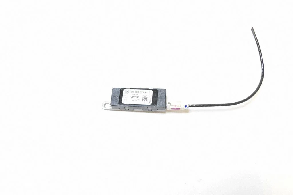 Antenas pastiprinātājs 1T0035577P