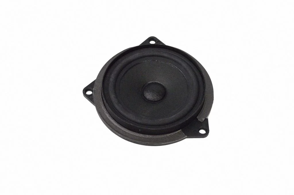 Skaļrunis (-ņi) priekšējās durvīs 9289636