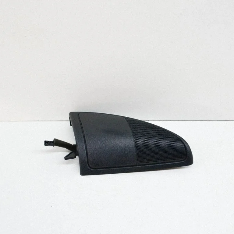 Skaļrunis (-ņi) priekšējās durvīs XQN000130