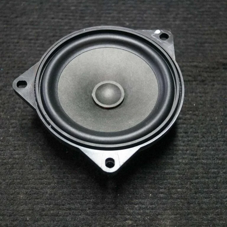 Skaļrunis (-ņi) priekšējās durvīs – Mini Cooper Countryman R60 (2011-2016)