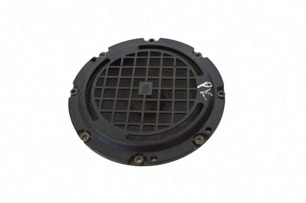 Skaļrunis (-ņi) priekšējās durvīs 9660045780
