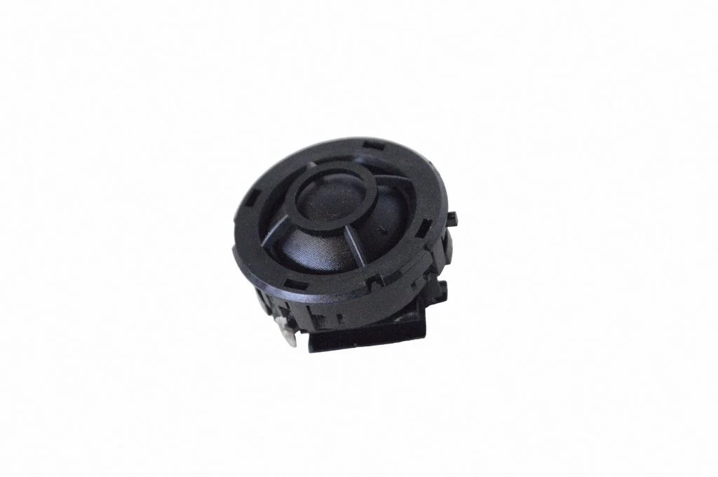 Skaļrunis (-ņi) priekšējās durvīs 6M2T18808EA