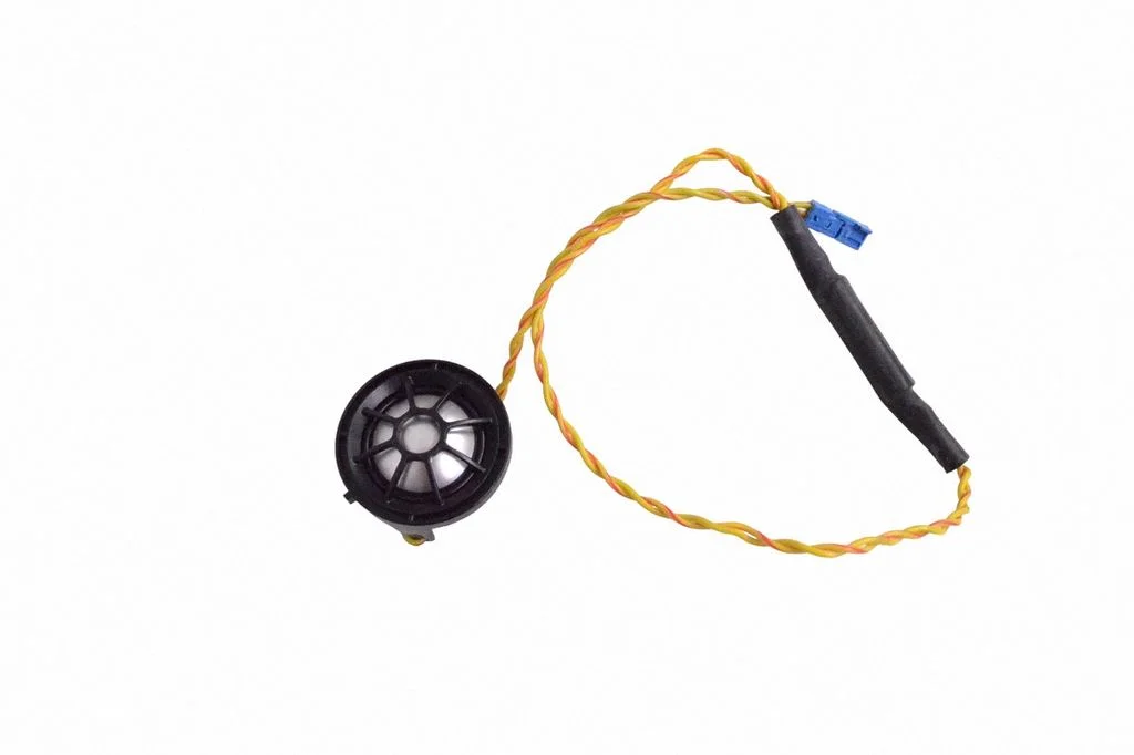 Skaļrunis (-ņi) priekšējās durvīs 92263257