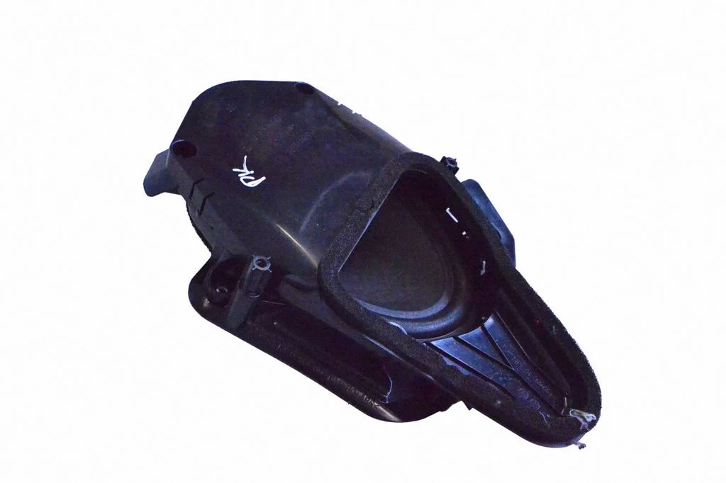 Skaļrunis (-ņi) priekšējās durvīs 9285272