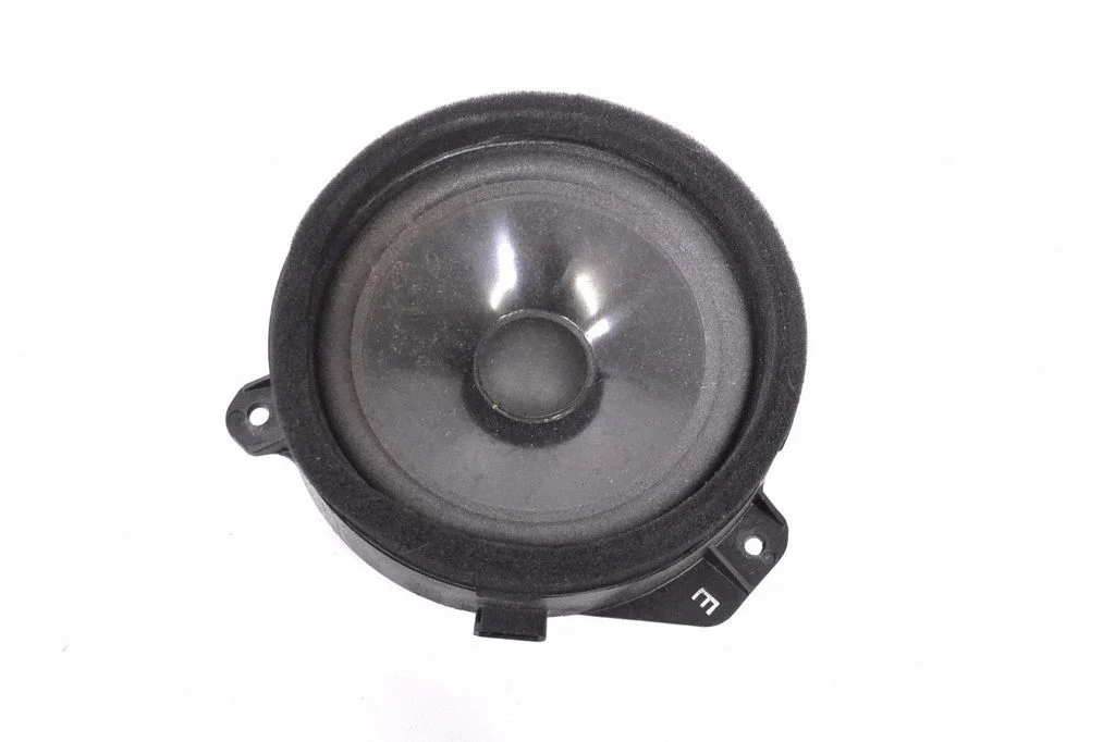 Front door speaker – Subaru Outback (2009-2014)