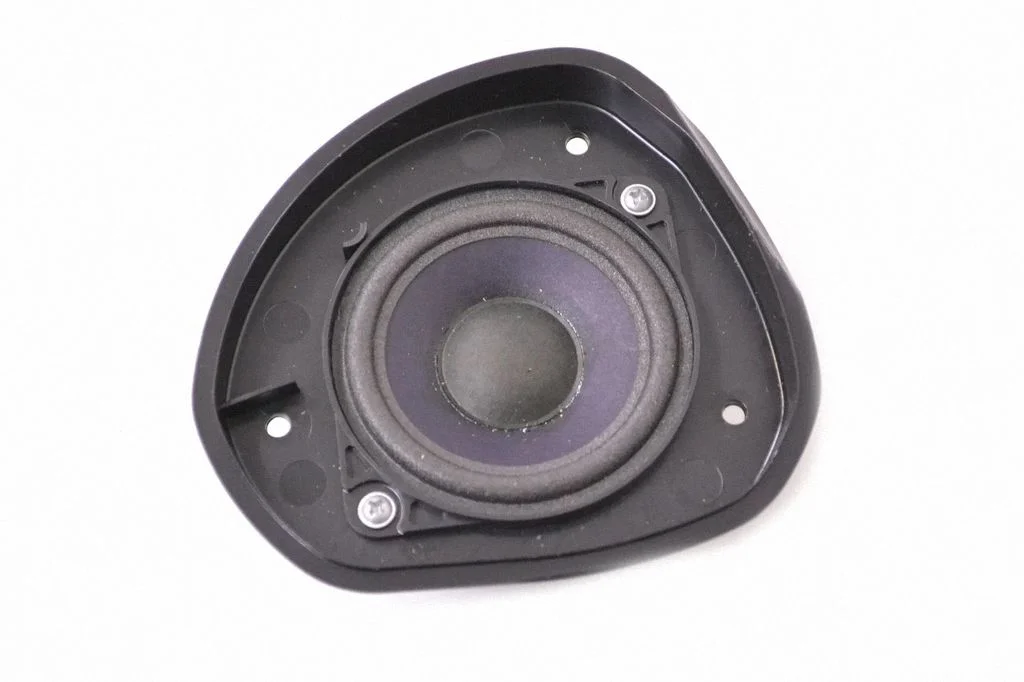 Skaļrunis (-ņi) priekšējās durvīs 7L5035415