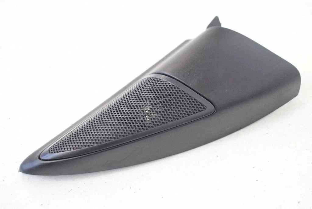 Skaļrunis (-ņi) priekšējās durvīs BH2218808AC