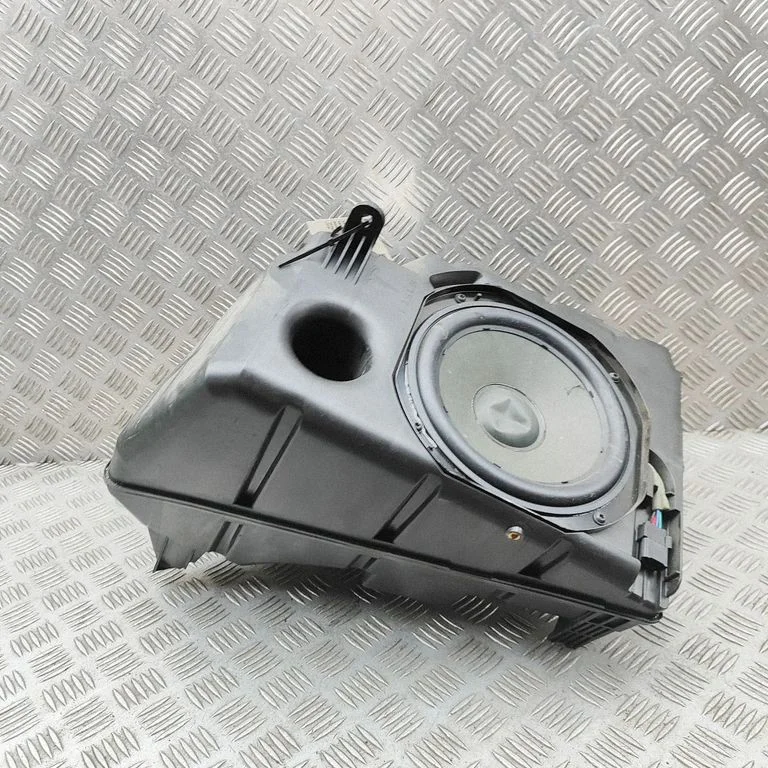 Subwoofer speaker – Tesla Model S (2012-)