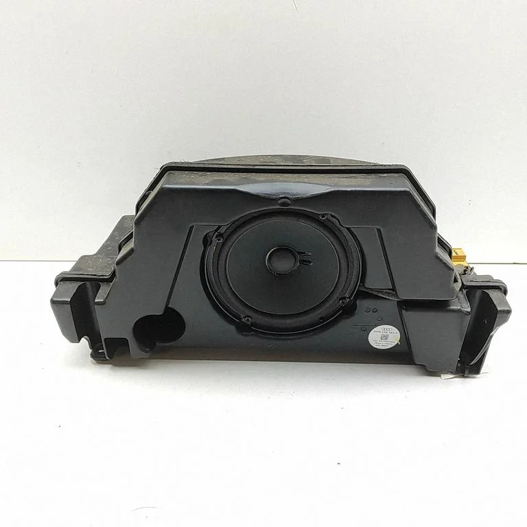 Zemfrekvences skaļrunis 8W9035382D