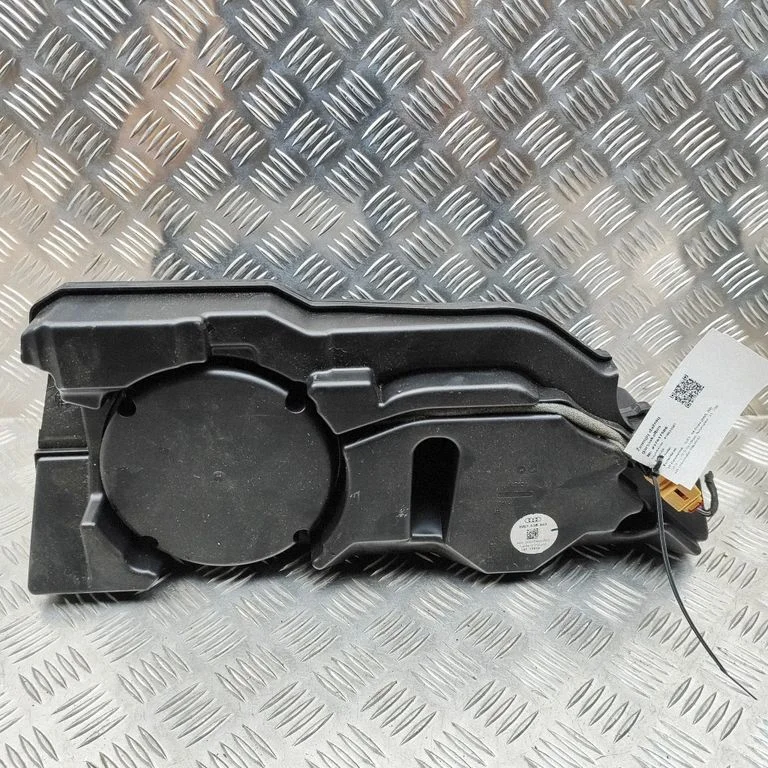 Subwoofer speaker 8W1035382