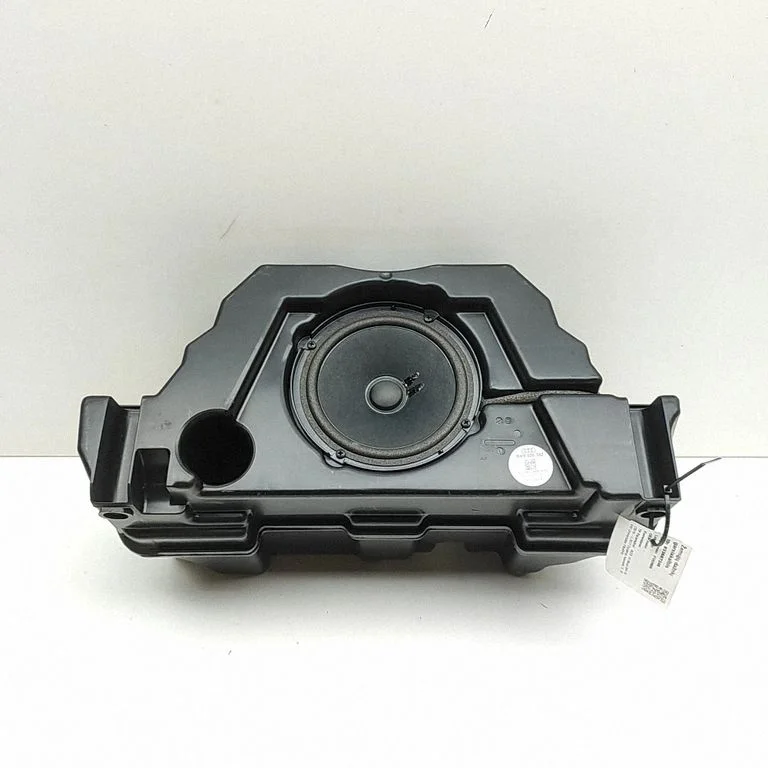 Subwoofer speaker 8W9035382