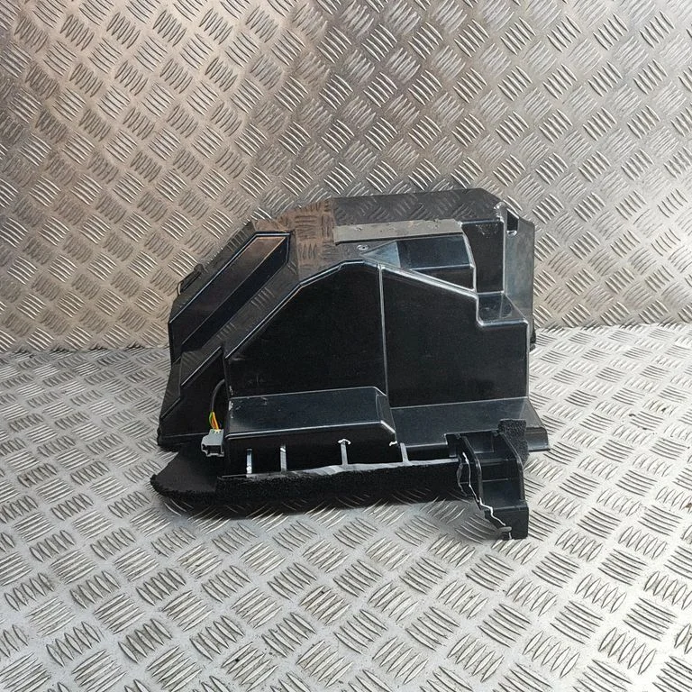 Zemfrekvences skaļrunis 6G3318808GB