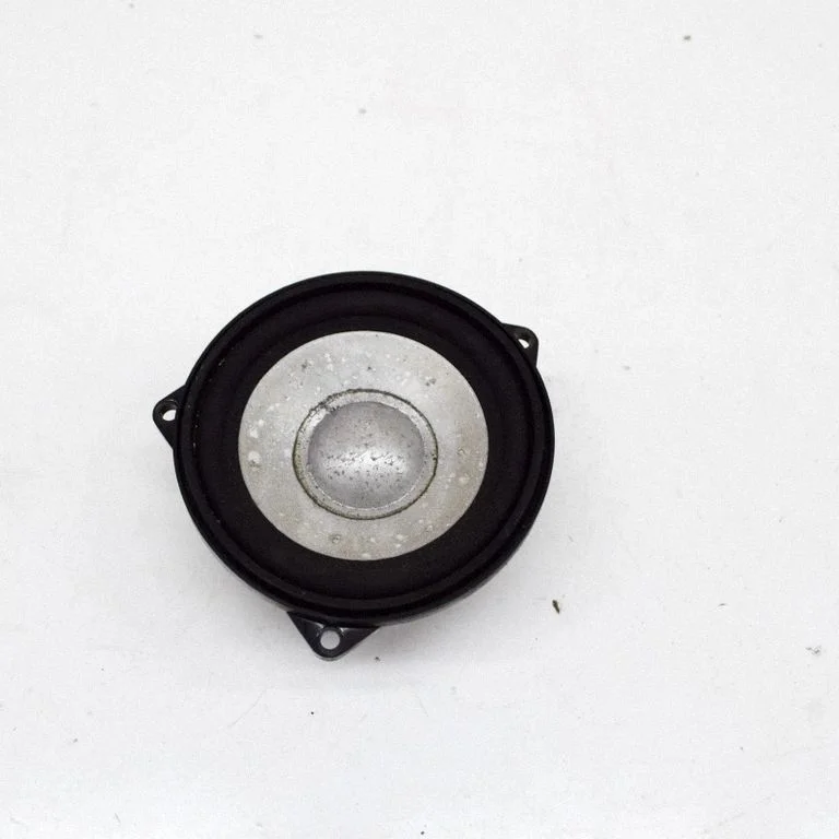 Armatuurlaua kõlar – Land Rover Discovery 3 - LR3 (2005-2009)