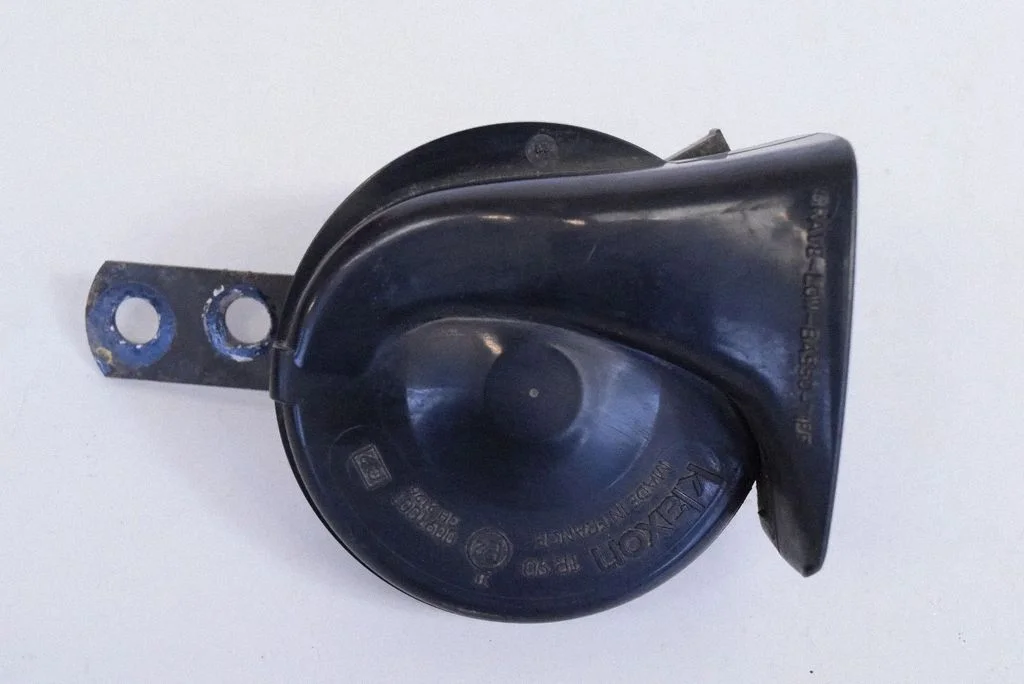 Horn signal – left