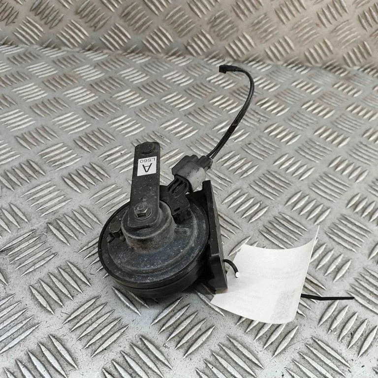 Skaņas signāls J8A213801AC