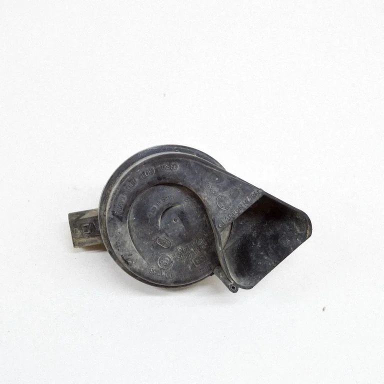 Horn signal – Audi A4 Allroad B8 (2008-2016)