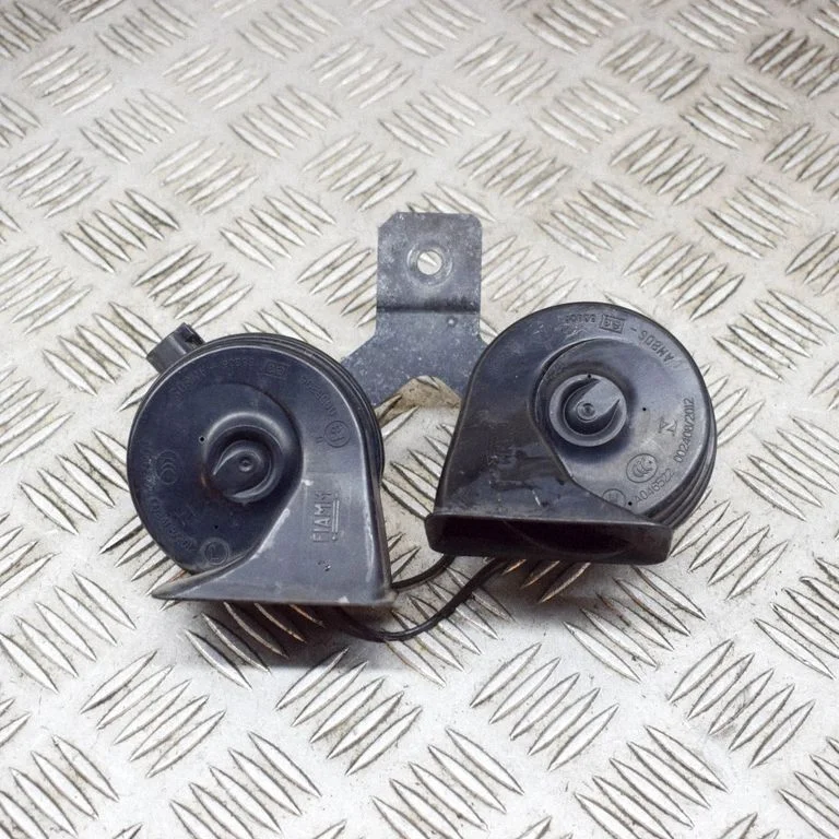 Horn signal BJ3213A803AC