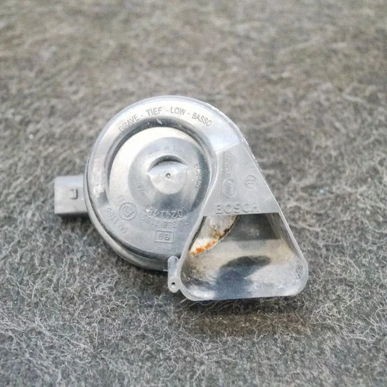Horn signal – Audi A4 Allroad B8 (2008-2016)