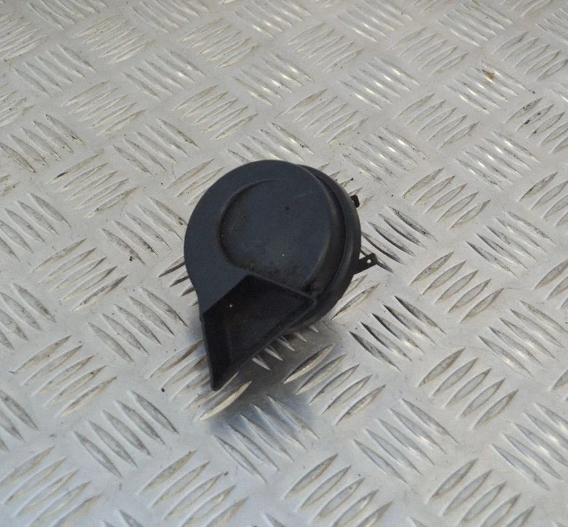 Horn signal – Mercedes-Benz C-Class W203 (2000-2007)