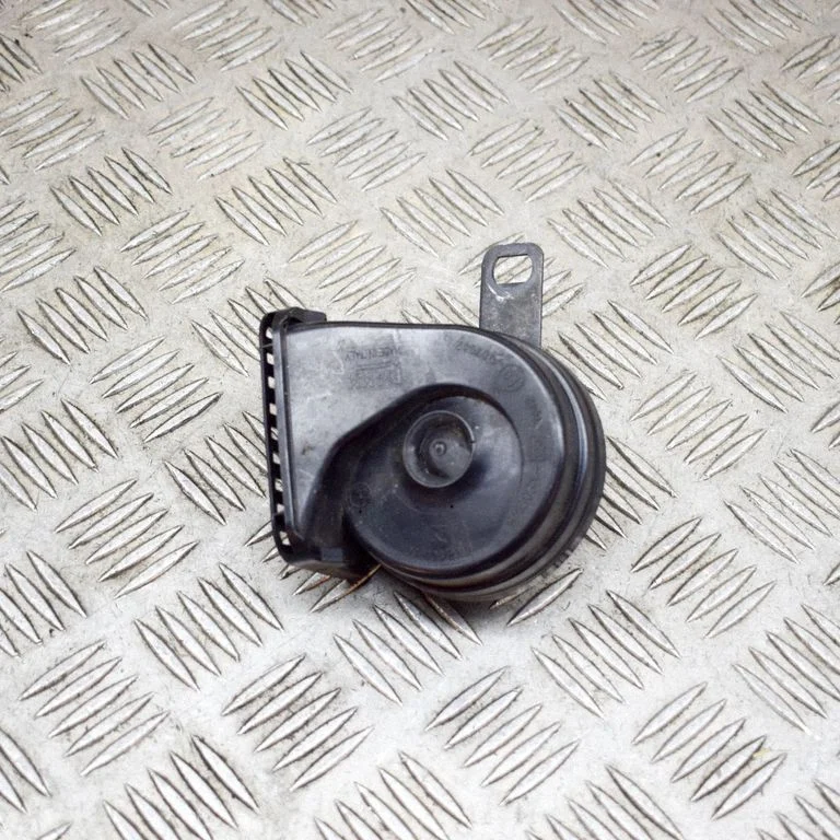 Horn signal J9C313801AA