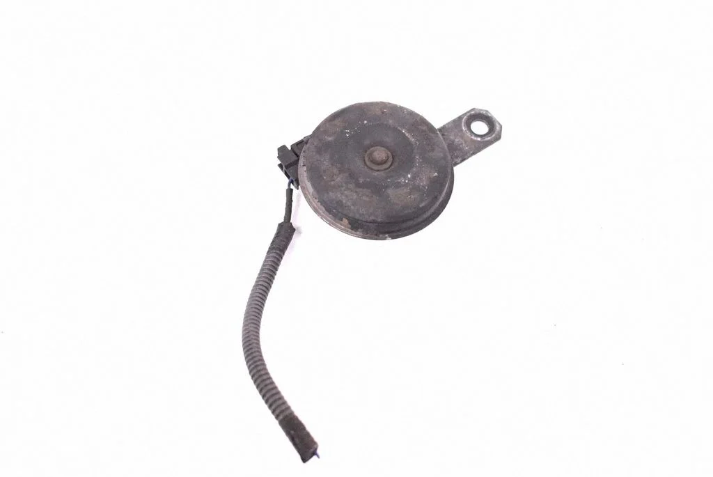 Horn signal – Toyota Prius (XW30) (2009-2015)